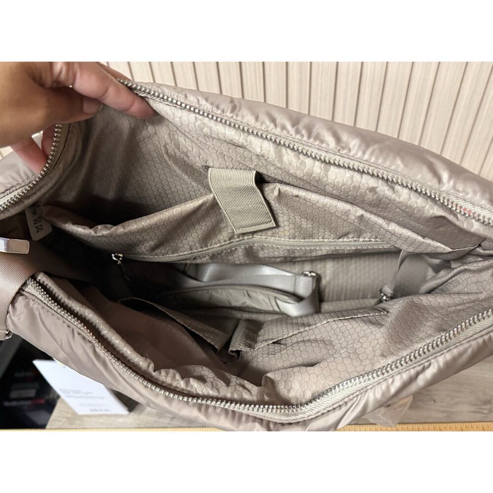 New! iPack Taupe Puffy Tote Bag With Shoe Compartment, Padded Laptop Pocket - Picture 9 of 9